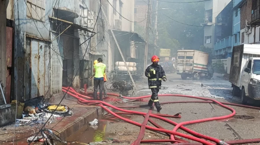 রূপনগর কেমিক্যাল গোডাউনে আগুনে ৯ জনের মৃত্যু