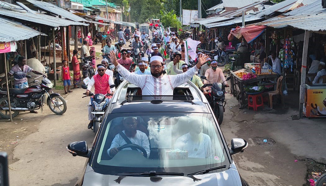নোয়াখালীর হাতিয়ায় জামায়াতের নির্বাচনী পথসভায় জনতার ঢল