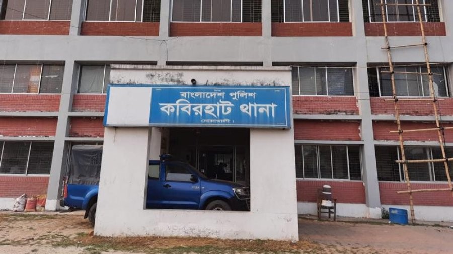 কবিরহাটে পিকআপ-মোটরসাইকেল সংঘর্ষে দুই যুবক নিহত
