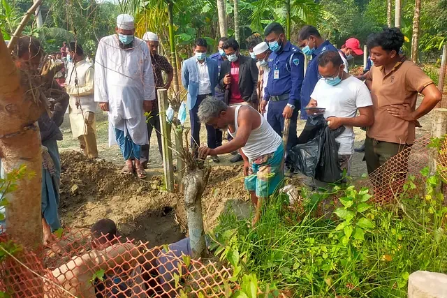 ১১ বছর পর কবর থেকে তোলা হলো শিবিরকর্মীর লাশ