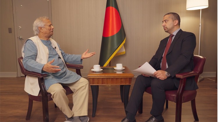 যেকোনো সময় আ.লীগের কার্যক্রম সচল করা হতে পারে: প্রধান উপদেষ্টা