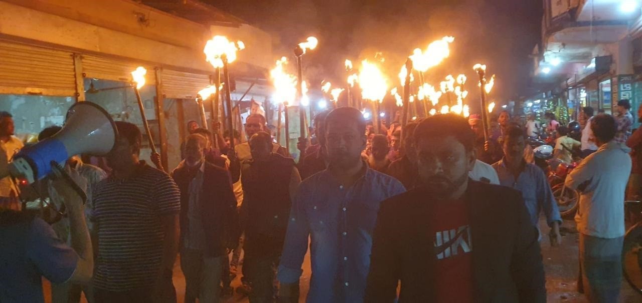 নোয়াখালী-৫ আসনে ধানের শীষের প্রার্থীর মনোনয়ন পরিবর্তনের দাবিতে বিক্ষোভ অব্যাহত