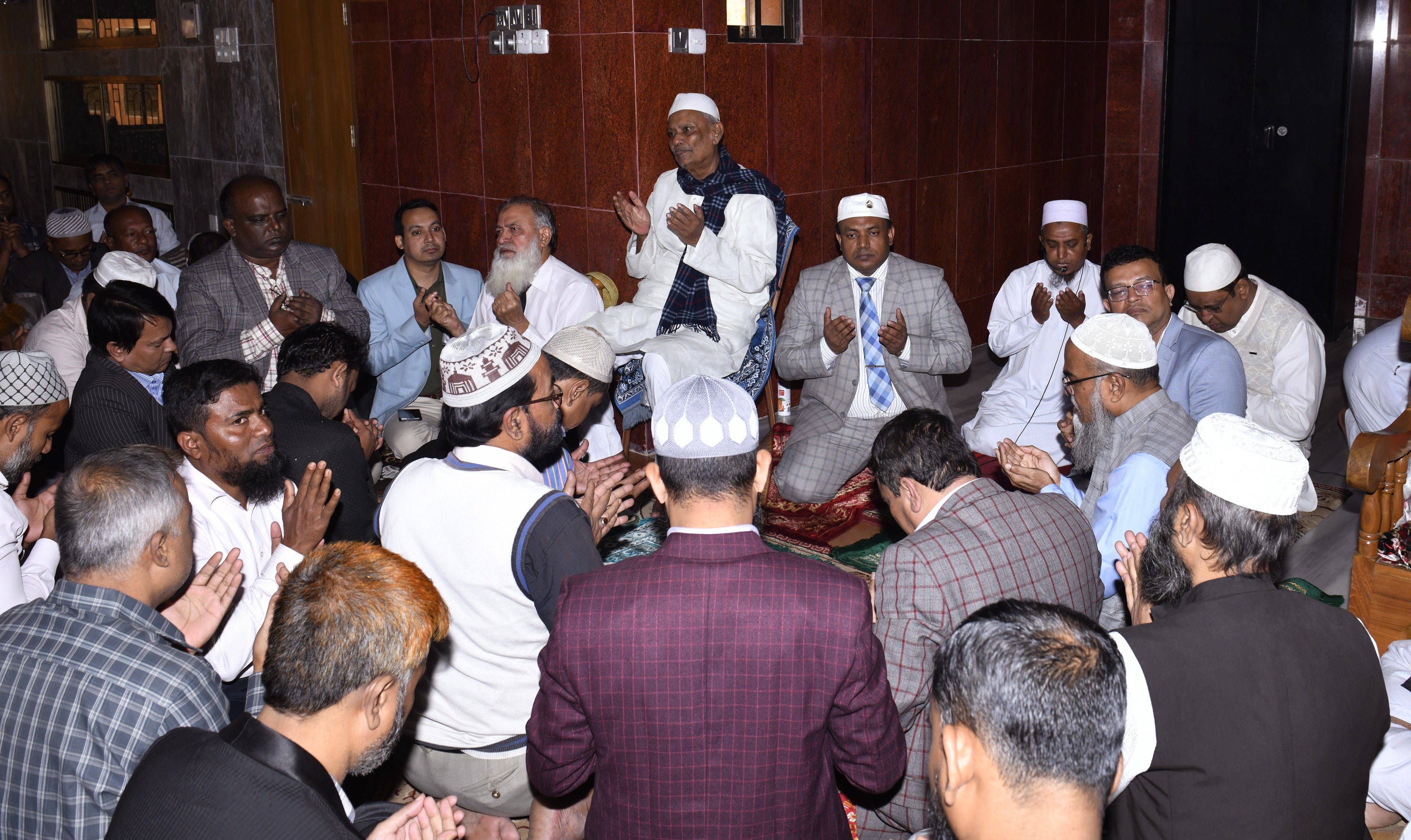 নোবিপ্রবিতে খালেদা জিয়ার রোগমুক্তি কামনায় দোয়া ও মিলাদ মাহফিল