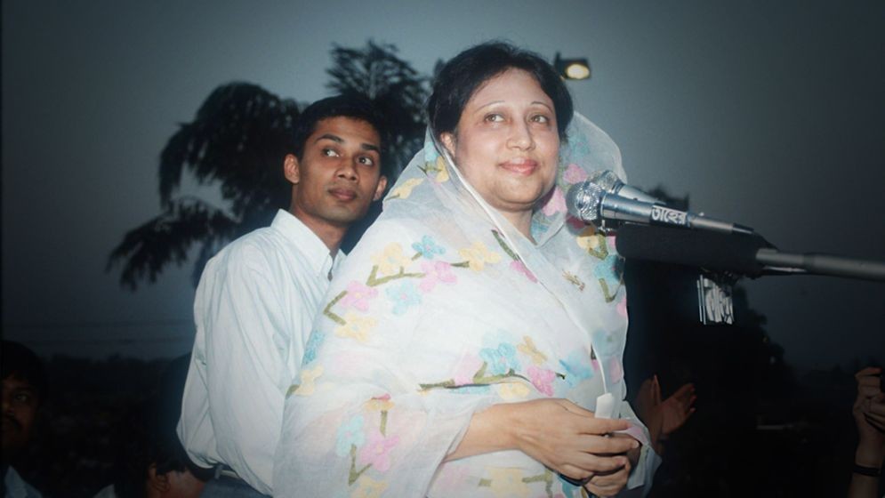 খালেদা জিয়ার মৃত্যু: তিনদিনের রাষ্ট্রীয় শোক, বুধবার সাধারণ ছুটি