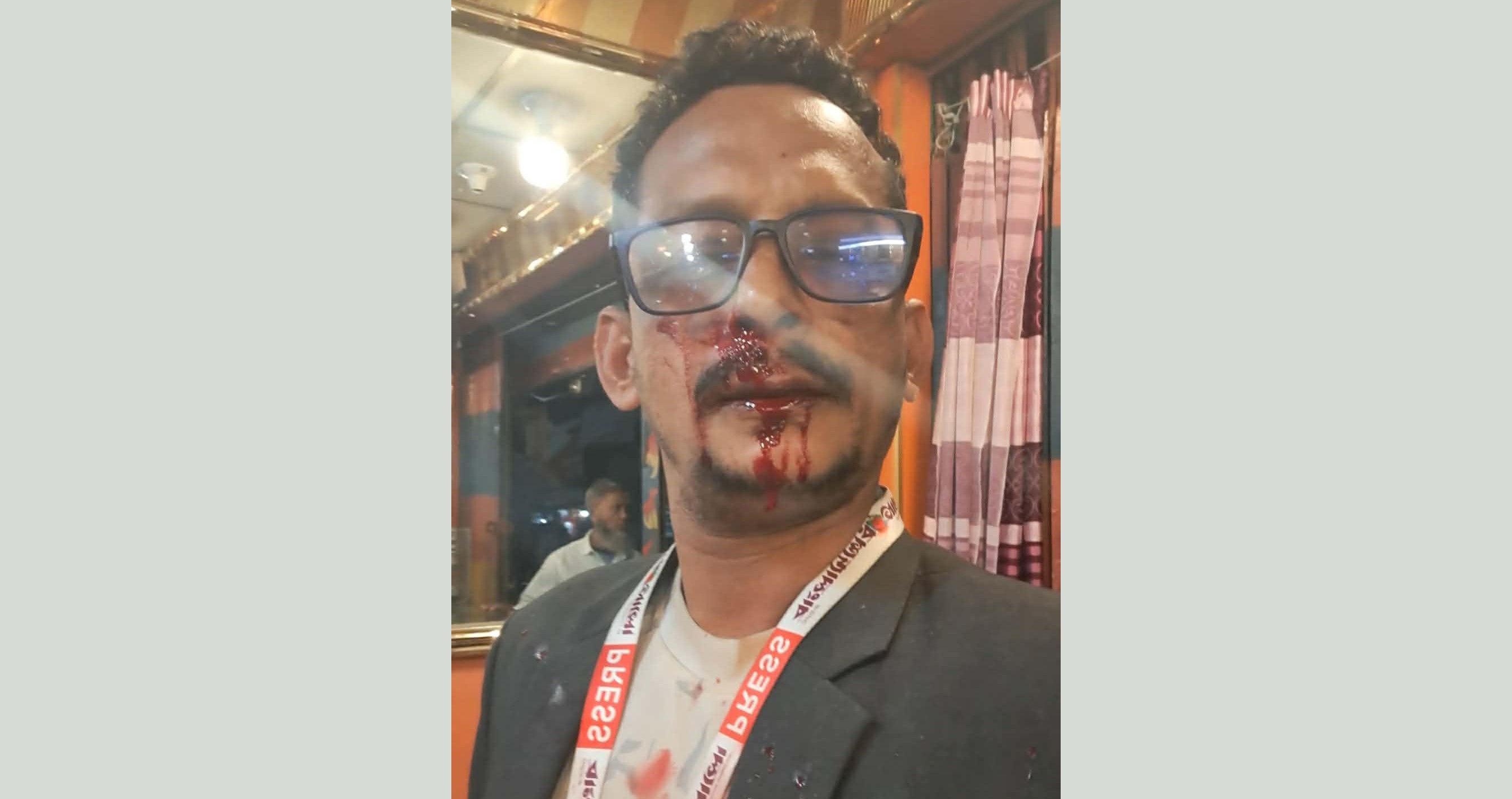 নোয়াখালী-০১ আসনে প্রার্থীর ওপর হামলা, সাংবাদিক'সহ আহত ১১