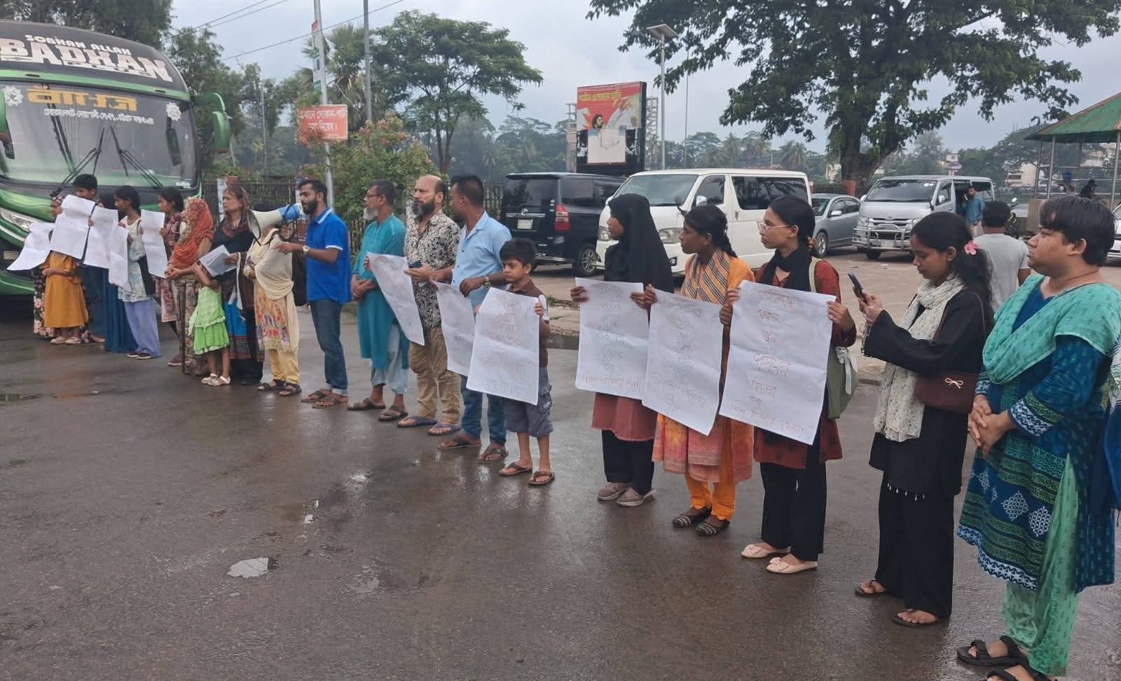 নোয়াখালীতে শিশু রামিসা হত্যার প্রতিবাদে বিক্ষোভ সমাবেশ