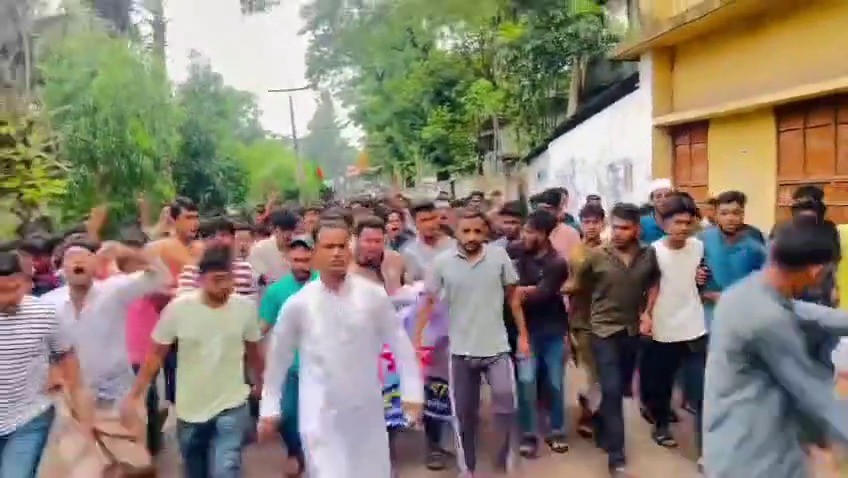 নোয়াখালীতে নিষিদ্ধ ছাত্রলীগ-যুবলীগের বিক্ষোভ, আটক ২৪
