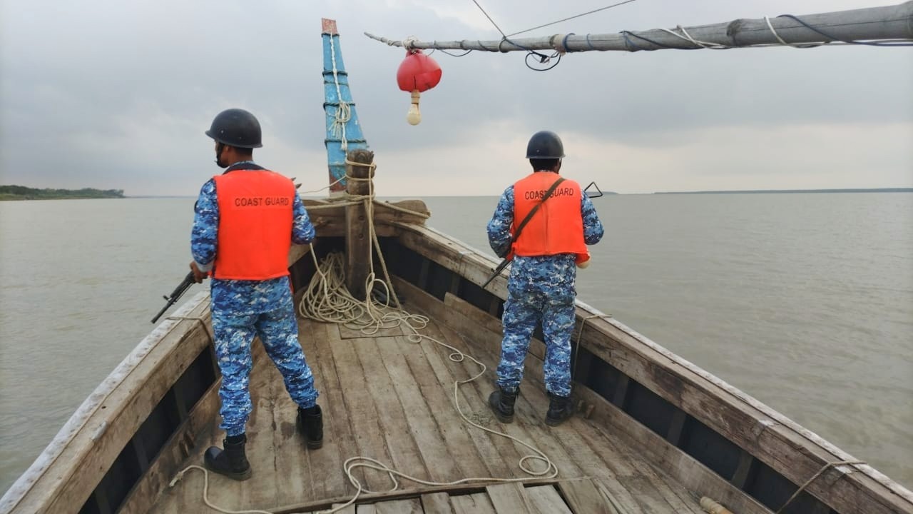 নিখোঁজের ২৮ ঘন্টা পর মেঘনা নদী থেকে শিশুর মরদেহ উদ্ধার