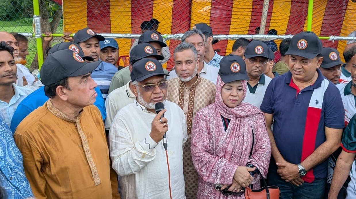 শেখ হাসিনার পতনের জন্য আওয়ামীপন্থী সাংবাদিক-বুদ্ধিজীবীরা দায়ী: বুলু