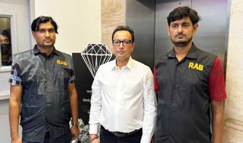অর্থ পাচারের মামলায় গ্রেপ্তার ডায়মন্ড ওয়ার্ল্ডের এমডি দিলীপ